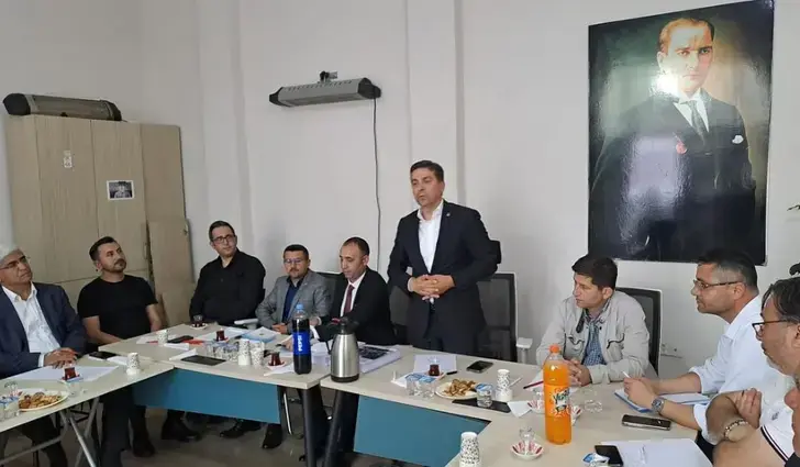 CHP Çayırova’da İlçe Danışma Kurulu Toplantısı Düzenledi