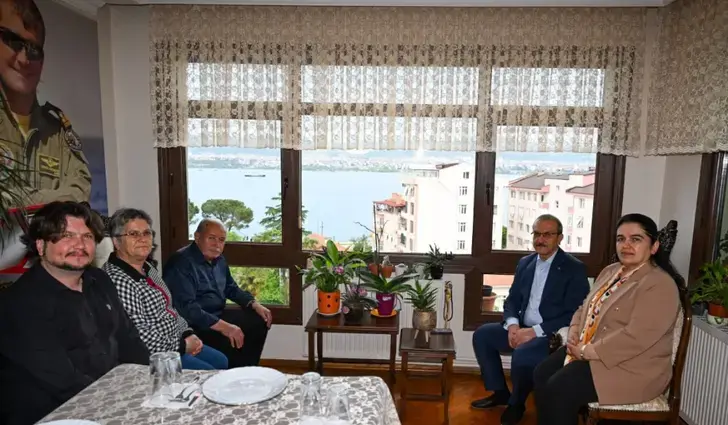 Kocaeli Valisi Şehit Annelerini Unutmadı
