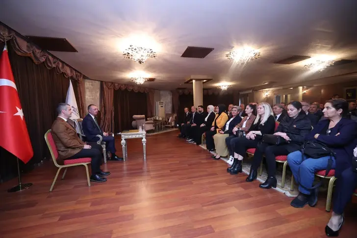 Kocaeli’de İzmit ve Kartepe Muhtarları Başkan Büyükakın’a Konuk Oldu