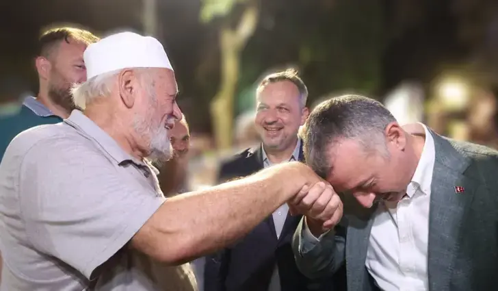 Başkan Tahir Büyükakın’dan Babalar Günü Mesajı