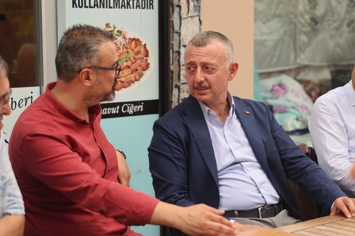 Başkan Büyükakın, Gebze Esnafını Ziyaret Etti Başkan Büyükakın, Gebze Esnafını Ziyaret Etti