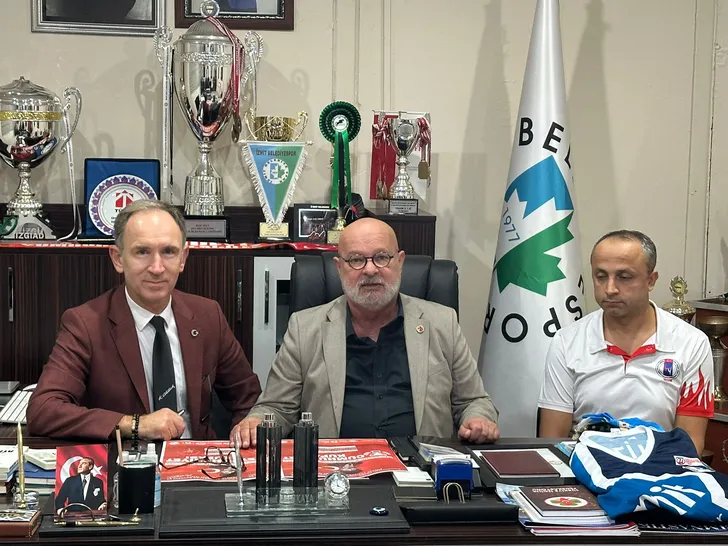 İzmit Belediyesi’nden Cumhuriyet’in 101. Yılına Özel Cimnastik Turnuvası İzmit Belediyesi’nden Cumhuriyet’in 101. Yılına Özel Cimnastik Turnuvası
