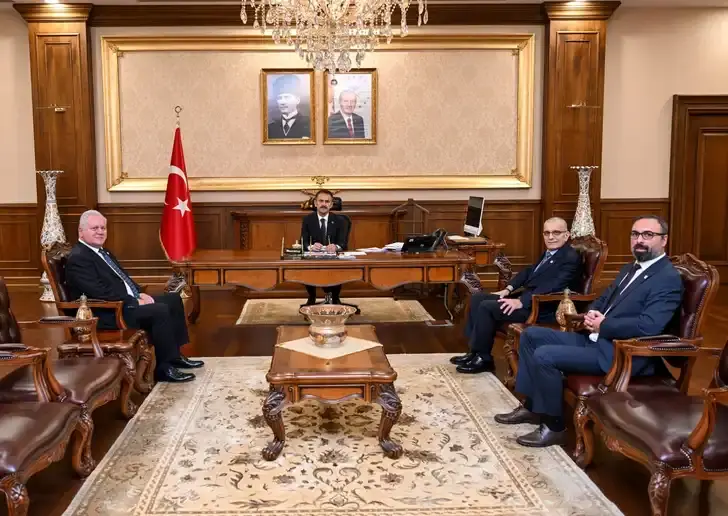 Akademi Hastanesi Yönetiminden Vali Aktaş’a ‘Hayırlı Olsun’ Ziyareti