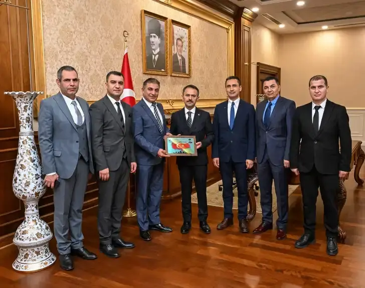 Kocaeli Eğitim Çalışanları Derneği’nden Vali Aktaş’a Hayırlı Olsun Ziyareti