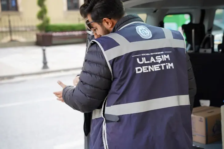 Kocaeli’de Ticari Taksilere Sıkı Denetim: 2 Binden Fazla Araç Kontrol Edildi