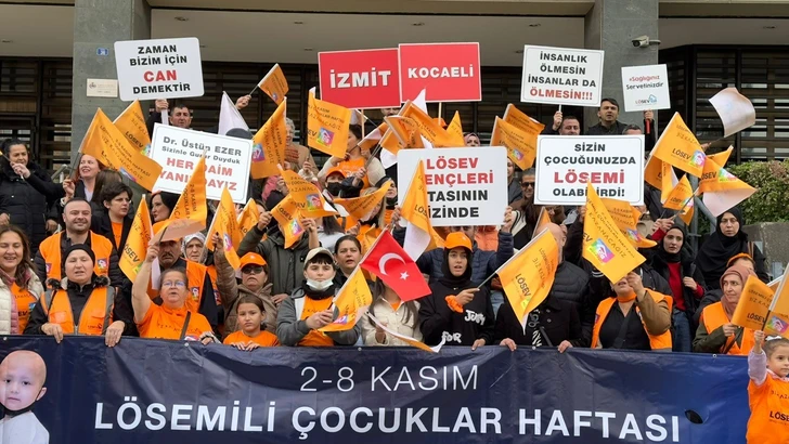 LÖSEV’den Kocaeli’de Farkındalık Korteji