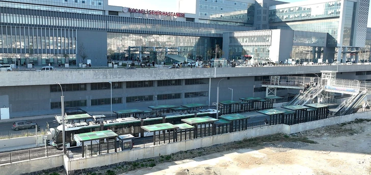 Kocaeli Şehir Hastanesi'ne Aktarmasız Tramvay Seferleri Başladı Kocaeli Şehir Hastanesi'ne Aktarmasız Tramvay Seferleri Başladı