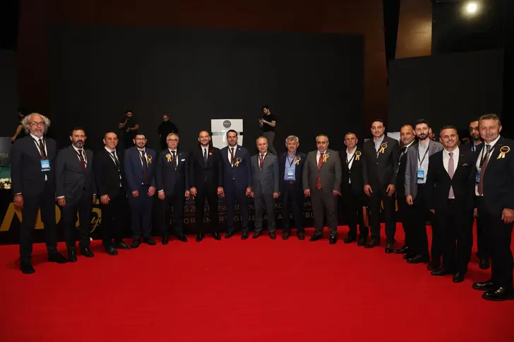 MÜSİAD’In yeni başkanı Burhan Özdemir oldu MÜSİAD’In yeni başkanı Burhan Özdemir oldu