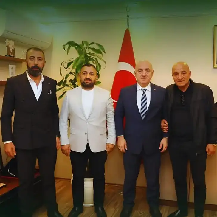 Hep beraber omuz omuza yürüyeceğiz!