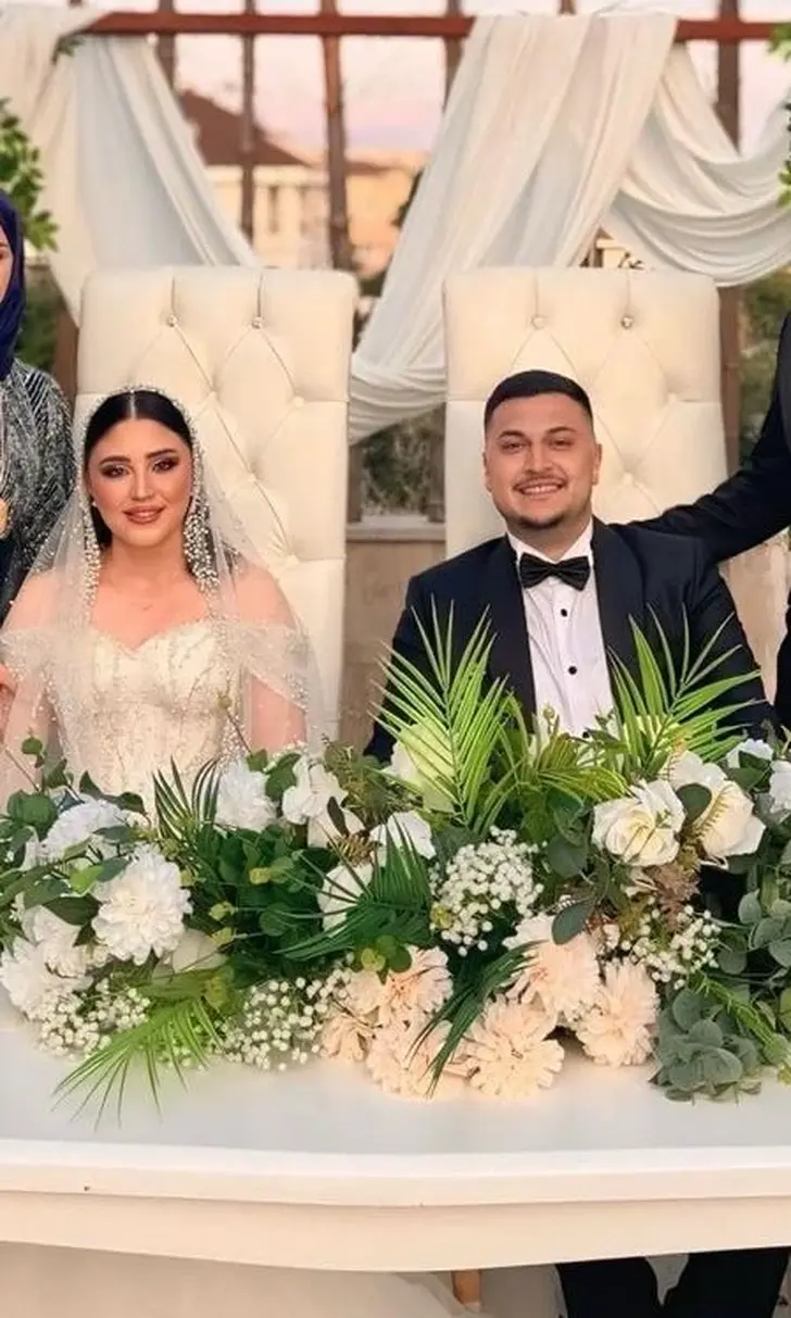 Sultan ve Emre Muhteşem  Düğünle Dünyevine Girdi