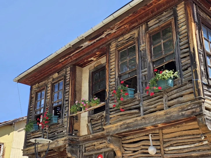 GÖLCÜK SARAYLI'NIN SİMGESİ TARİHİ BİNA RESTORE EDİLİYOR: İHALE 17 TEMMUZ'DA GÖLCÜK SARAYLI'NIN SİMGESİ TARİHİ BİNA RESTORE EDİLİYOR: İHALE 17 TEMMUZ'DA