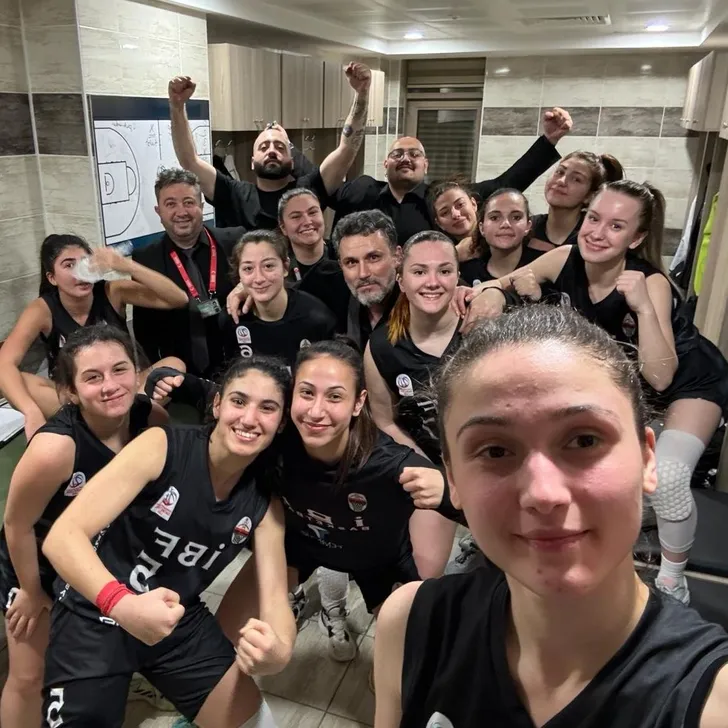 Darıca Basketbol Feneri parkeye çıkmaya hazır Darıca Basketbol Feneri parkeye çıkmaya hazır