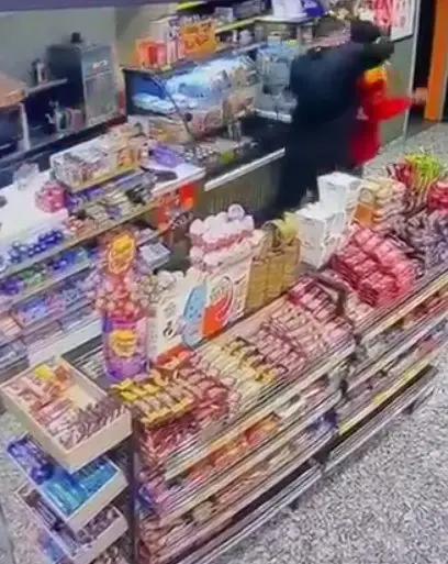 Alkollü Müşteri Akaryakıt İstasyonu Çalışanına Saldırdı