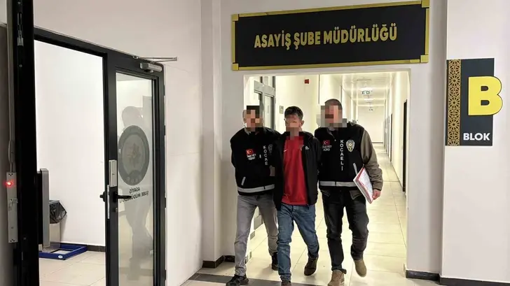 Eşini Bıçaklayarak Öldüren Zanlı Tutuklandı