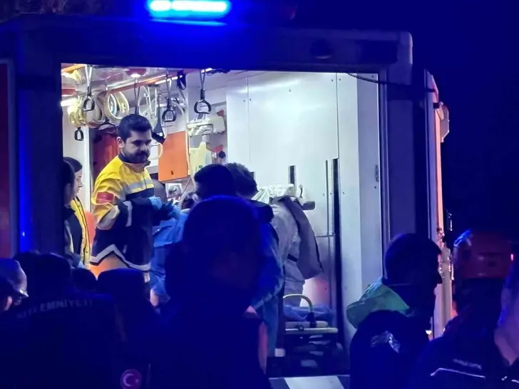 Gemiden Tahliye Edilen 25 Personel Kocaeli’de Güvenli Bölgeye Ulaştırıldı