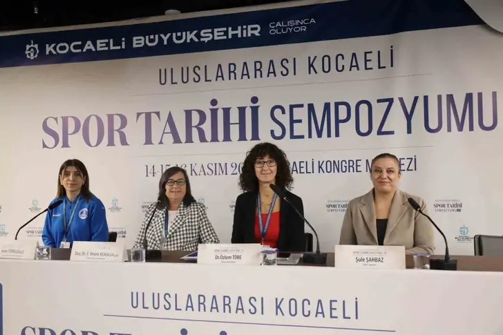 Kadın Sporcular Sempozyumda Karşılaştıkları Zorlukları Gündeme Getirdi