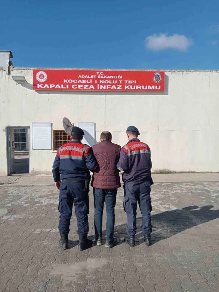 Kocaeli’de FETÖ’den Aranan Şahıs 6 Yıl 3 Ay Hapis Cezasıyla Yakalandı