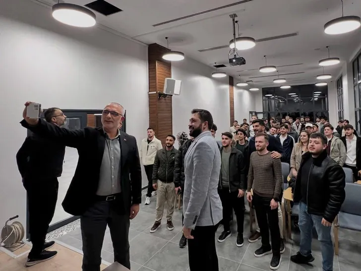 HASAN SOBA, GEBZELİ GENÇLERLE BULUŞTU