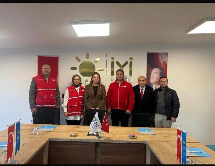 İYİ Parti, Aydoğdu’yu tebrik etti!