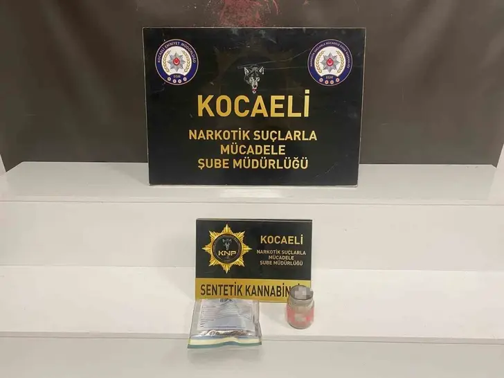 Narkotik Operasyonlarında 21 Kişi Tutuklandı