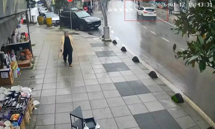 Yaya Geçidinde Kaza: 12 Gündür Yoğun Bakımda Olan Kadın Hayatını Kaybetti