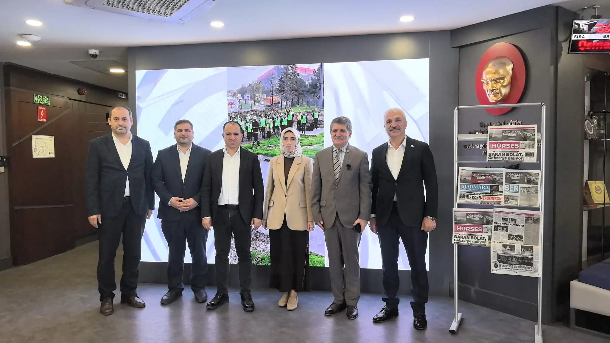 YEREL YAZARLAR DAYANIŞMA FORUMU VE ÇÖZÜM ARAYIŞI