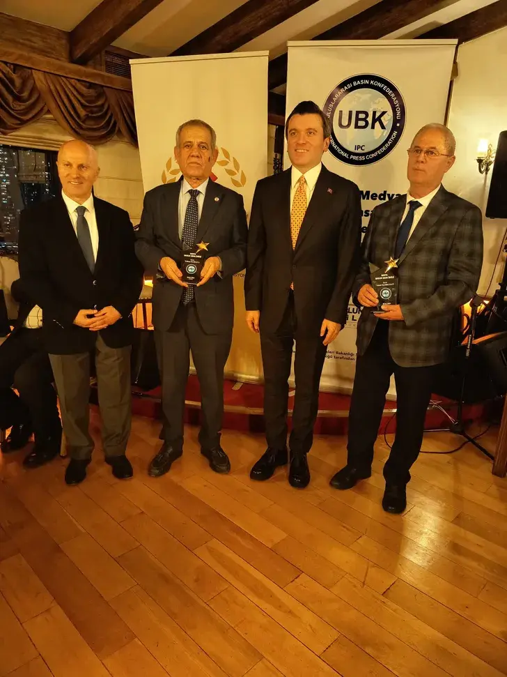 ANKARADA TARİHİ MEDYA ÇALIŞTAYINDAN NOTLAR VE UBK DAN ONUR ÖDÜLÜ ALMAK