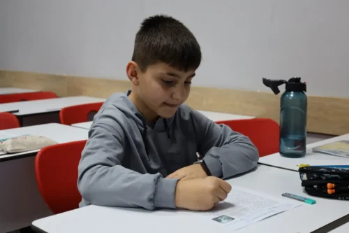 Kocaeli’de Bilgievleri Çocukların Gelişimine Katkı Sağlıyor: Ailelerin Güvendiği Eğitim Yuvası