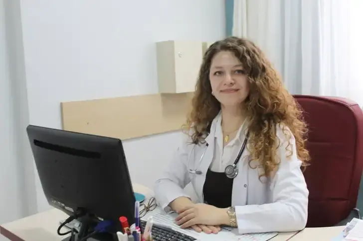 Uz. Dr. Öznur Yavuz, İç Hastalıkları Uzmanı