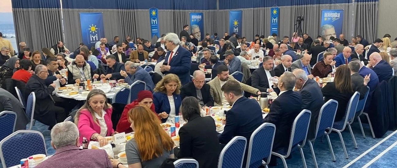 İYİ Parti Darıca iftarda buluştu!