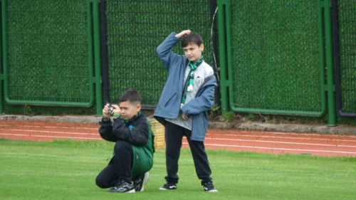 Kocaelisporlu Serdar Dursun’dan Penaltı Golünü Kaydeden Minik Ertuğrul’a Kamera Sürprizi