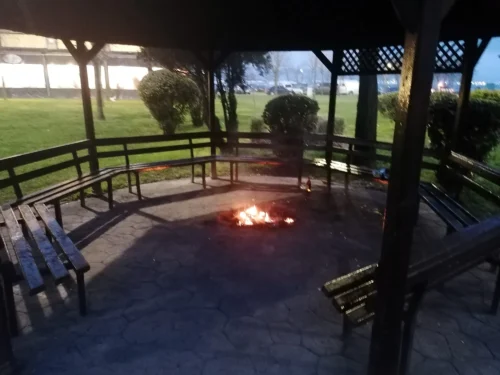 Kocaeli Büyükşehir Zabıtası İzmit Balıkhan’da Olası Yangını Hızlı Müdahaleyle Önledi