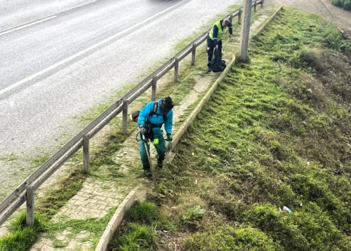 Kocaeli Büyükşehir’den Kapsamlı Yol ve Kaldırım Temizliği: Güvenli ve Estetik Kent Yaşamı