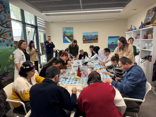 Kocaeli Gonca’da Cam Atıklar Sanata Dönüştü: Sıfır Atık ve Geri Dönüşüm Atölyesi