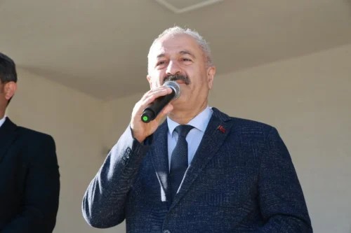 Gebze İbn-i Sina MTAL Bayrak Töreni: Başkan Büyükgöz’den Öğrencilere Gelecek Mesajı