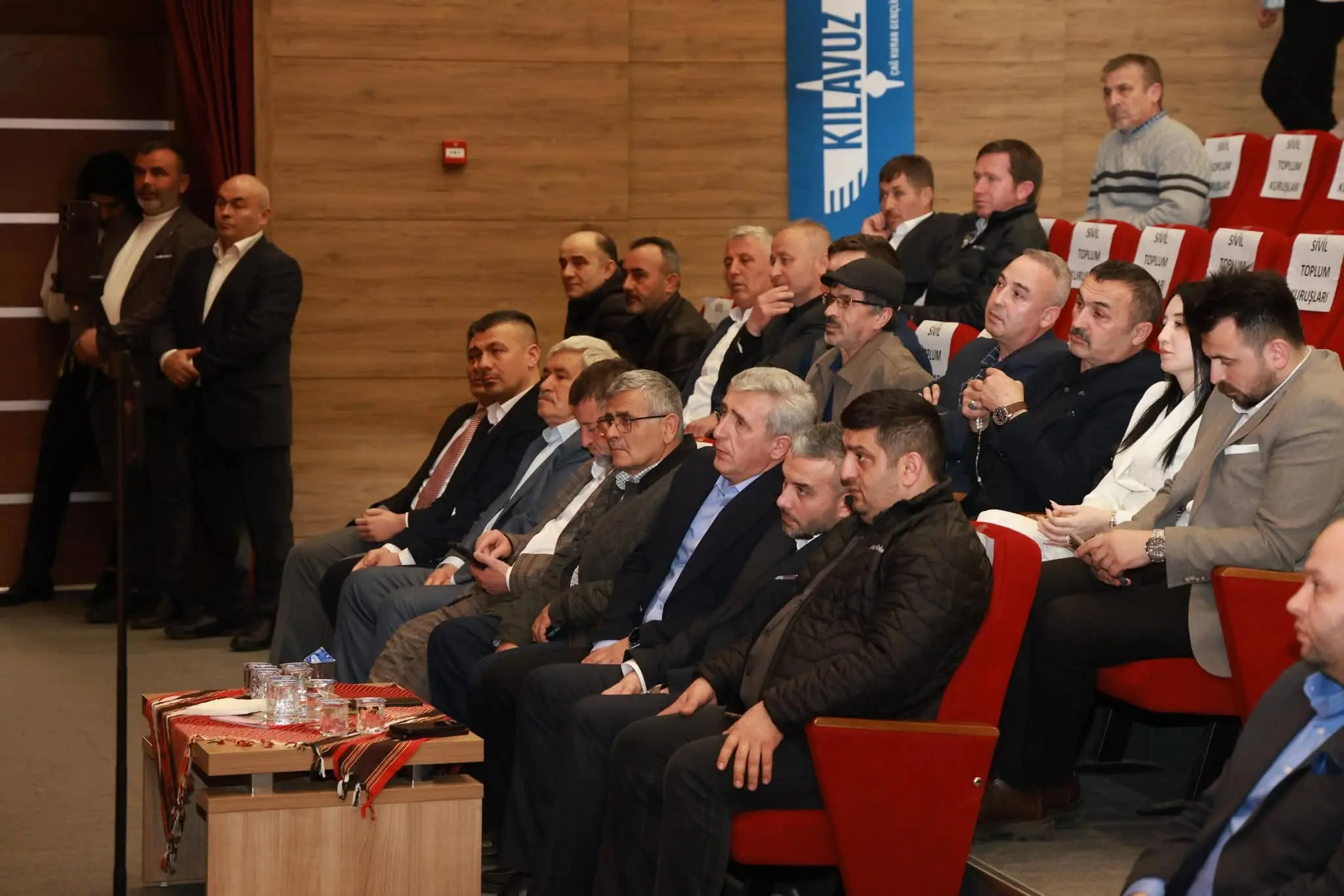 ŞEHİTLER İÇİN DUYGUSAL GECE