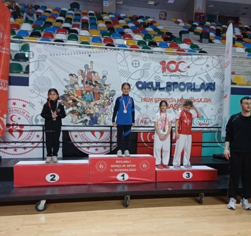Kartepe Belediye Spor Karate’den 23 Nisan Gelişim Ligi’nde 5 Altın, Toplam 12 Madalya!