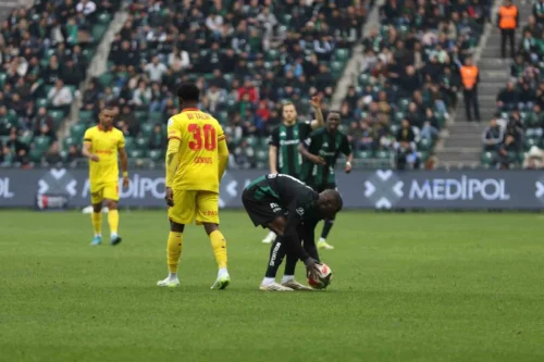 Trendyol 1. Lig: Kocaelispor, Göztepe Karşısında Son Dakika Golüyle 1-1 Berabere Kaldı