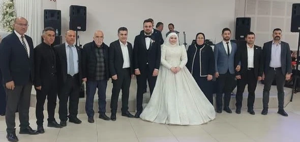 KAVRAN VE GÜL AİLELERİNİN EN MUTLU GÜNÜ