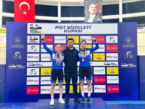 Kağıtspor’dan Nisan Ayında Ulusal ve Uluslararası Arenada Madalya Rekoru