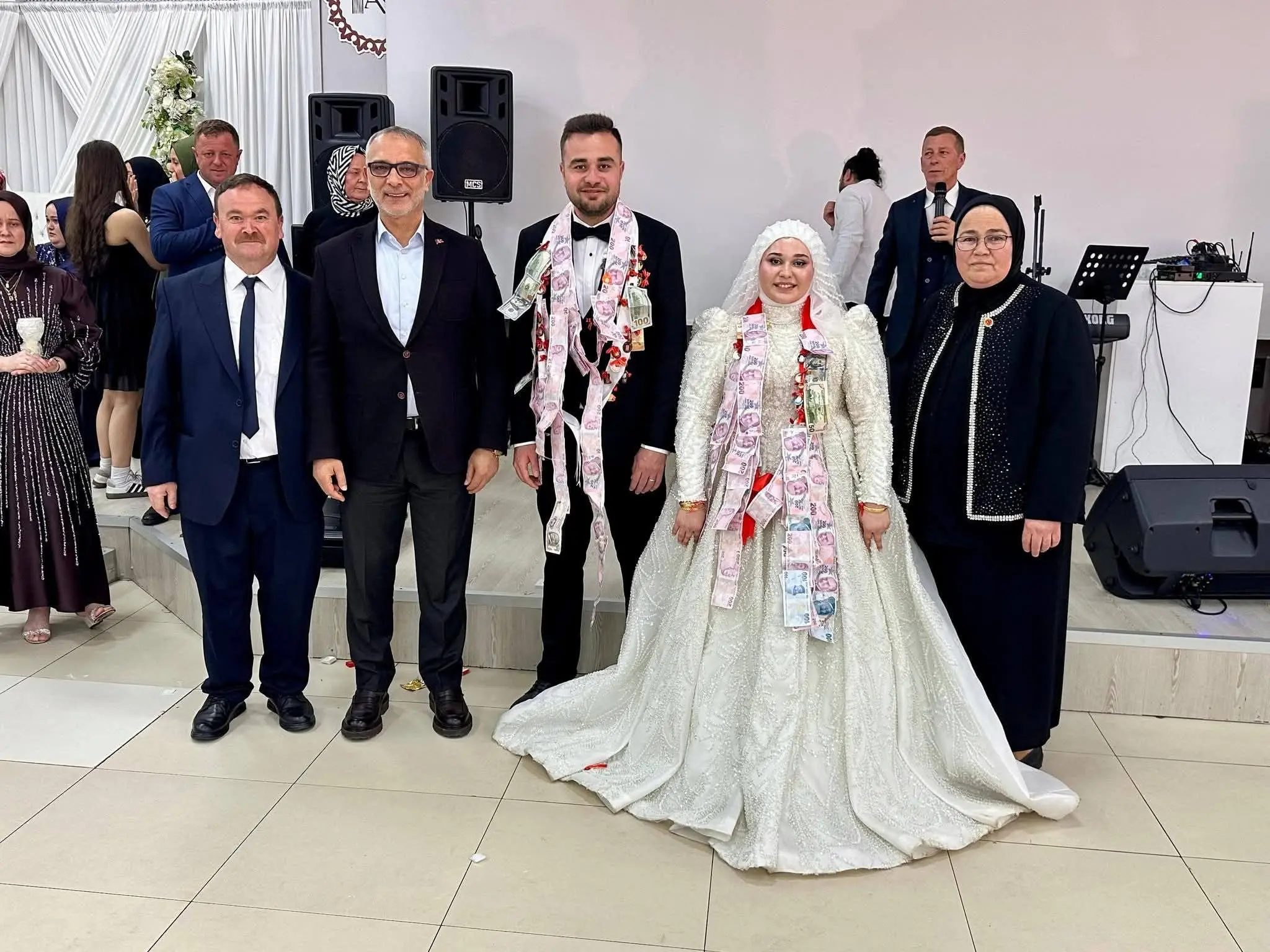 KAVRAN VE GÜL AİLELERİNİN EN MUTLU GÜNÜ