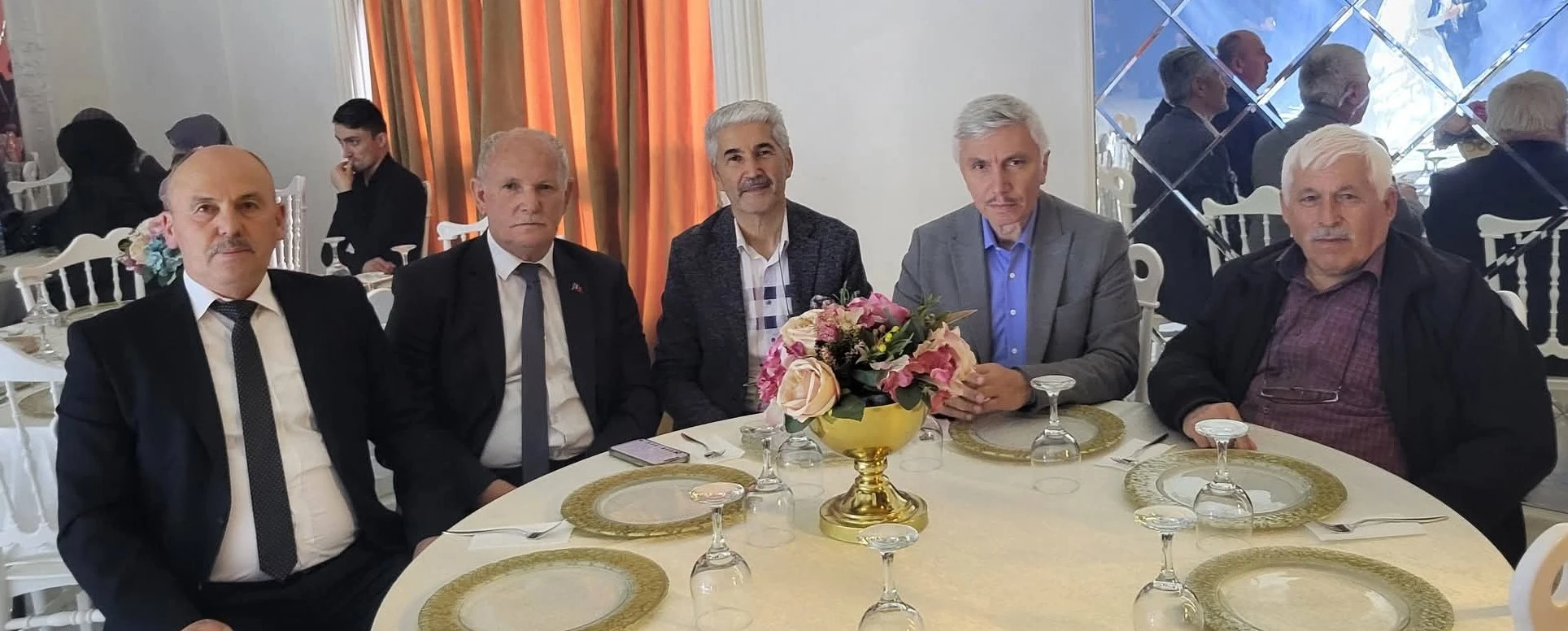 GANDAZOĞULLARI AİLESİNDE MUTLU GÜN