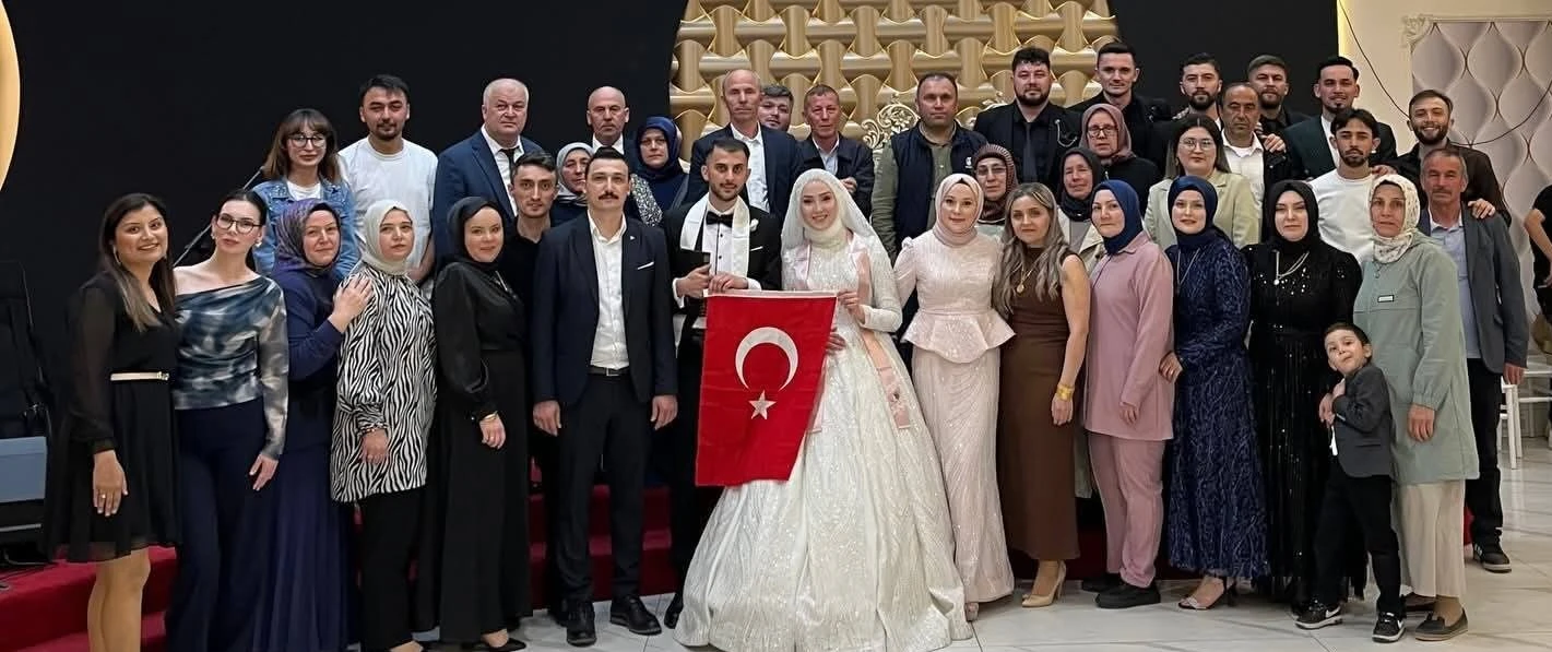 GANDAZOĞULLARI AİLESİNDE MUTLU GÜN