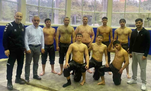 Körfez Gençlerbirliği Yağlı Güreş Takımı Kırkpınar Hedefiyle Sezonu Açtı