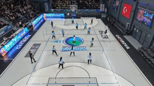 Çayırova Belediyesi Bilgi Evleri Kadınları Voleybol Dostluk Maçında Buluştu