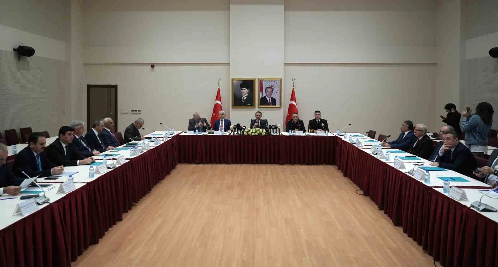 Kocaeli’de Mart Ayı Operasyonları: 472 Hükümlü, 56 Uyuşturucu Zanlısı ve 123 Silah Ele Geçirildi