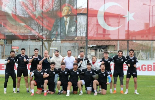 Körfez Gençlerbirliği 7’li Ragbi Türkiye Şampiyonası’nda Zirvede: Erkekler Birinci, Kadınlar Üçüncü