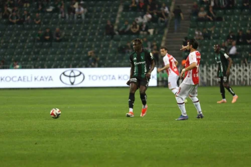 Kocaelispor – Fatih Karagümrük Canlı Skor: İlk 15 Dakika 0-0 | Trendyol Süper Lig