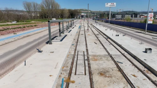 Kocaeli Kartepe Tramvay Hattı’nda Raylar Birleşti, İlk İstasyon Tamamlandı