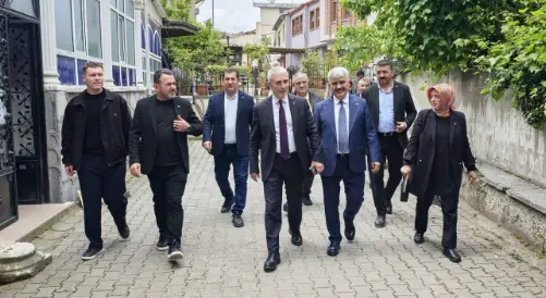 Şensoy Ailesine Duygusal Ziyaret Şensoy Ailesine Duygusal Ziyaret